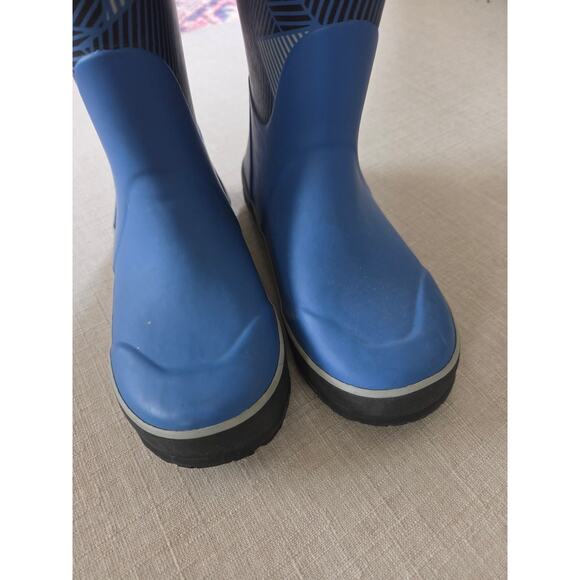 Bogs Kid's Blue Rain Boots - Picture 2 of 6
